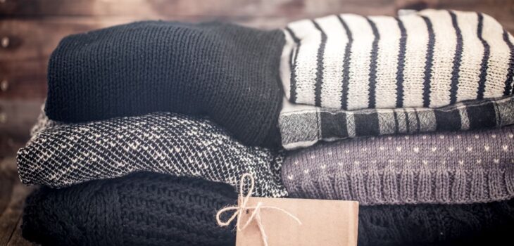 Jak wybrać idealny ciepły sweter damski?